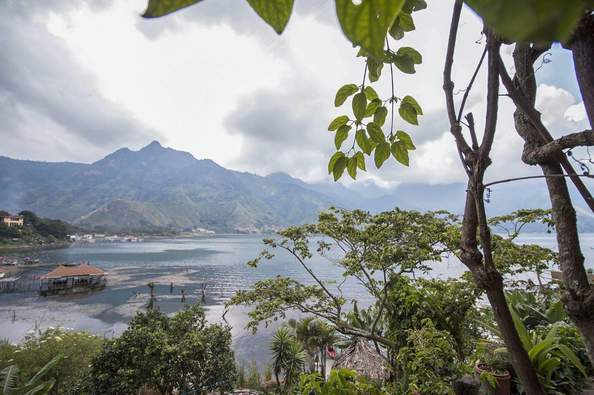 Eco Suites Uxlabil Guatemala エクステリア 写真